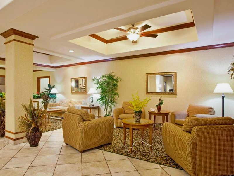 Holiday Inn Express Rockford-Loves Park By IHGの写真