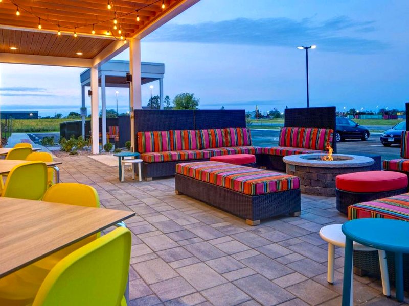 Home2 Suites by Hilton Loves Park Rockfordの写真