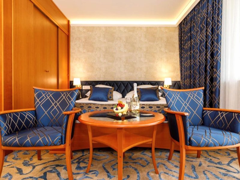 パレス ホテル ヘーヴィーズ (Palace Hotel Heviz)の写真