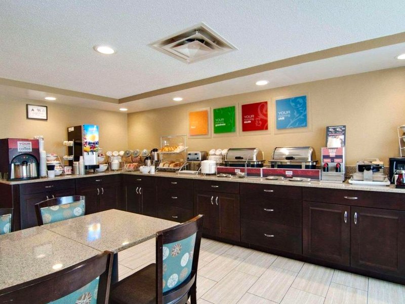 コンフォート イン マウント エアリー (Comfort Inn Mount Airy)の写真