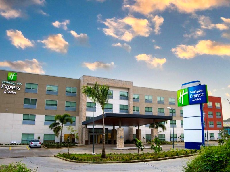 Holiday Inn Express And Suites Diamond By IHGの写真