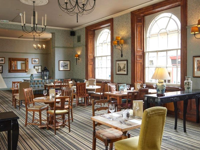White Hart Hotel by Greene King Innsの写真