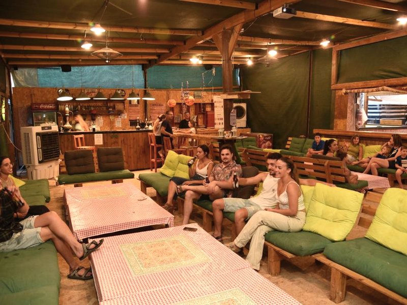 חאן שירת הערבהの写真