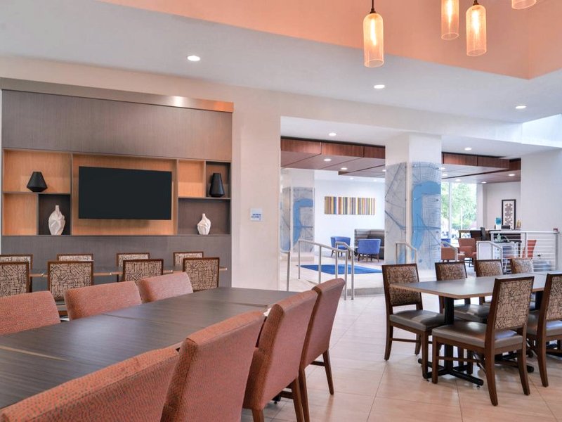 ホリデイ イン エクスプレス ニューオーリンズ アーツ ディストリクト バイ IHG (Holiday Inn Express New Orleans - Arts District By IHG)の写真