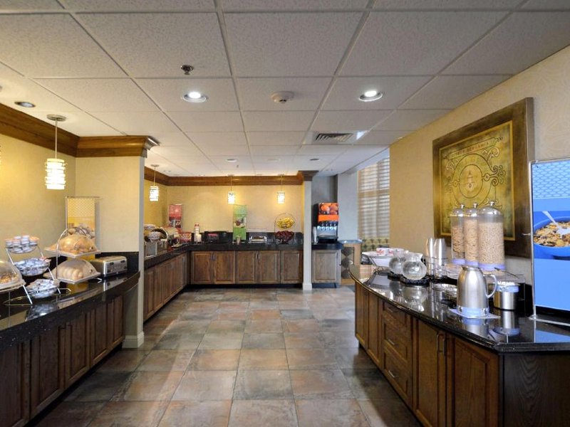 Hampton Inn & Suites Carson Cityの写真