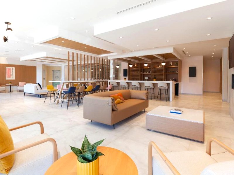 ストラタ ホテル (Strata Hotel)の写真