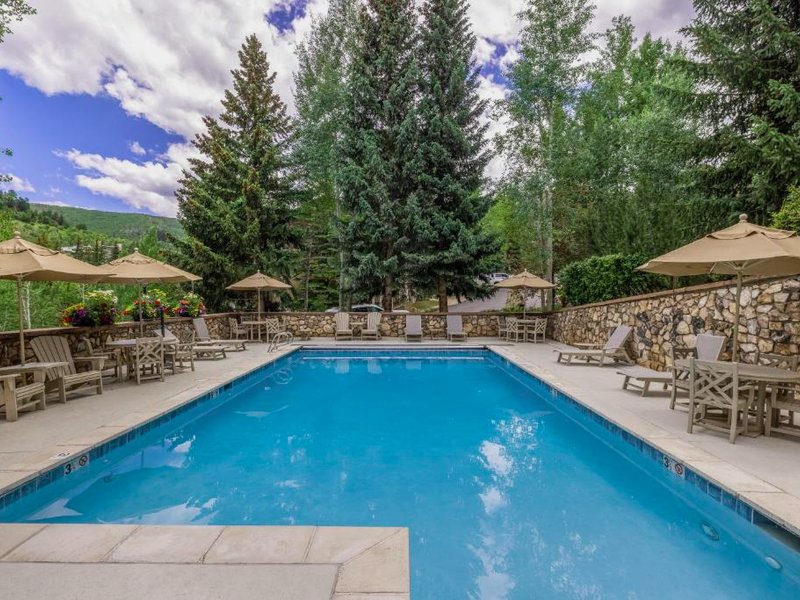 Luxe 2BR Beaver Creek Retreat - Balcony Views & Hiking Accessの写真