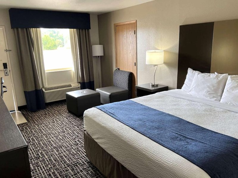 Days Inn by Wyndham Groveの写真