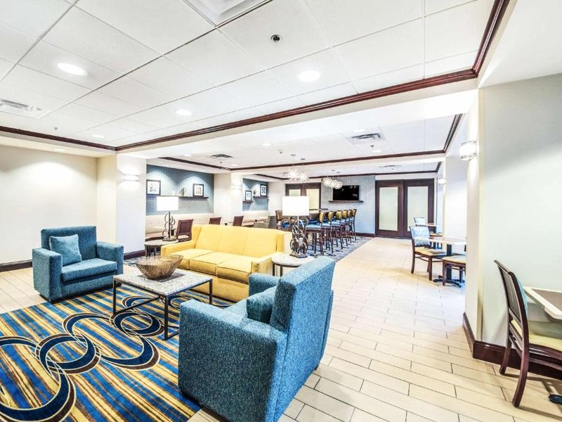 ハンプトン イン グリーンフィールド (Hampton Inn Greenfield)の写真
