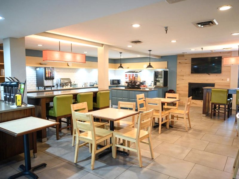 カントリー イン&スイーツ バイ ラディソン グリーンフィールド IN (Country Inn & Suites by Radisson, Greenfield, IN)の写真