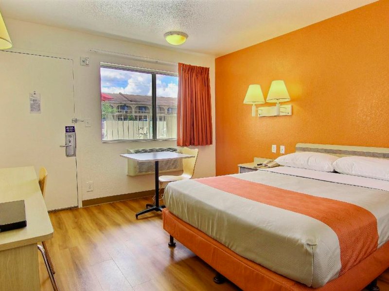 Motel 6 Kingsville, TXの写真