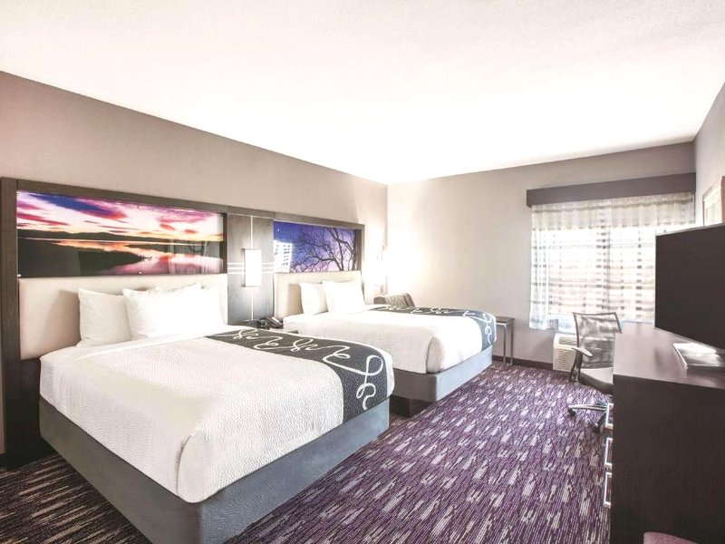 ラ キンタ イン&スイーツ バイ ウィンダム キングズビル (La Quinta Inn & Suites by Wyndham Kingsville)の写真