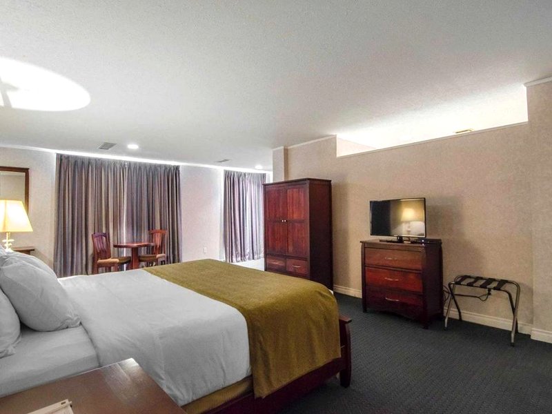 Ramada by Wyndham Whitecourtの写真