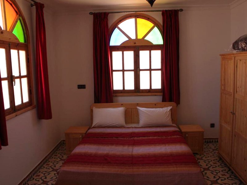 Riad Kebdanaの写真