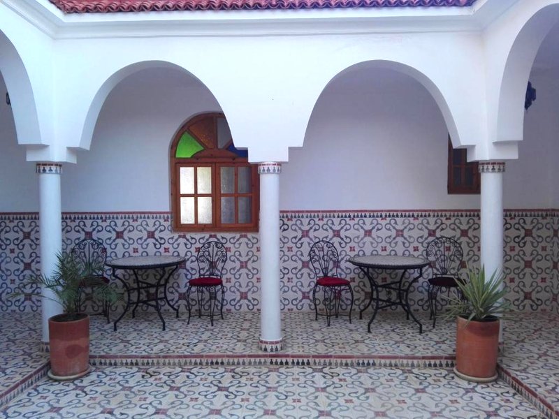 Riad Kebdanaの写真