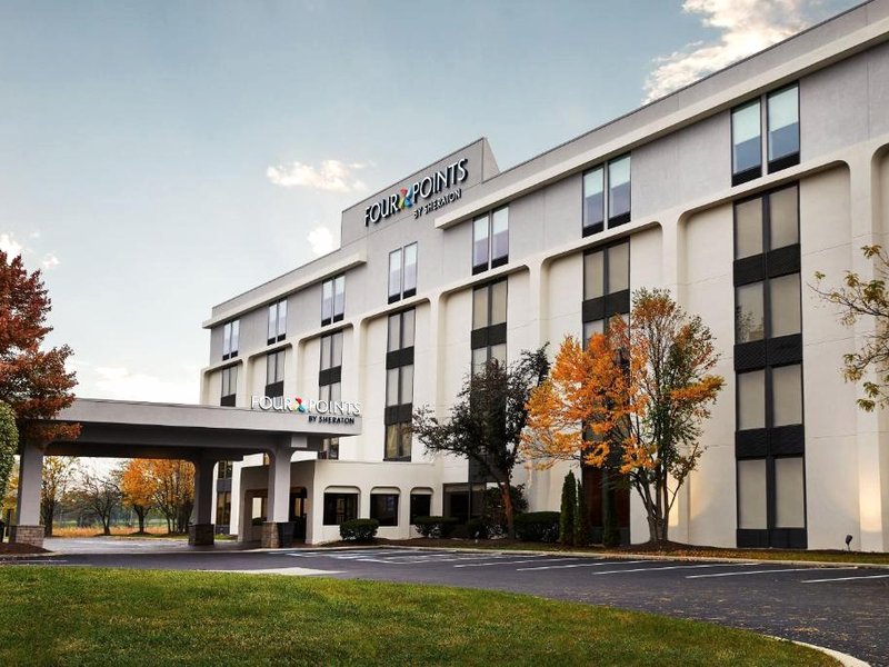 ハンプトン イン シカゴ ウェストチェスター （オーク ブルック） (Four Points by Sheraton Chicago Westchester/Oak Brook)の写真