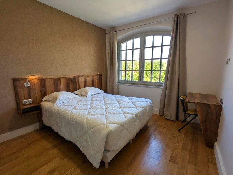 Appartement Jarnac, 3 pièces, 4 personnes - FR-1-653-247 (Appartement lumineux pour 4 pers., centre-ville, equipements bebe, WiFi, garage, degustation truffes)の写真