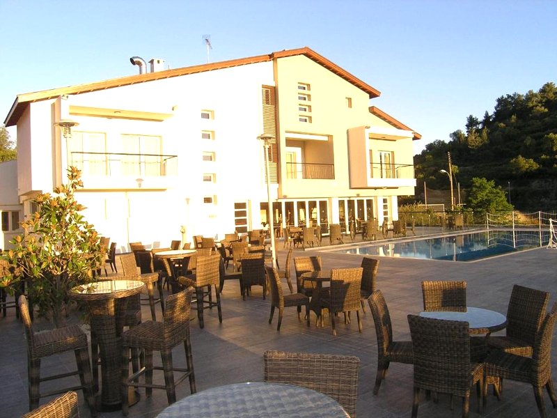 Livadia Hotel Kyperountaの写真