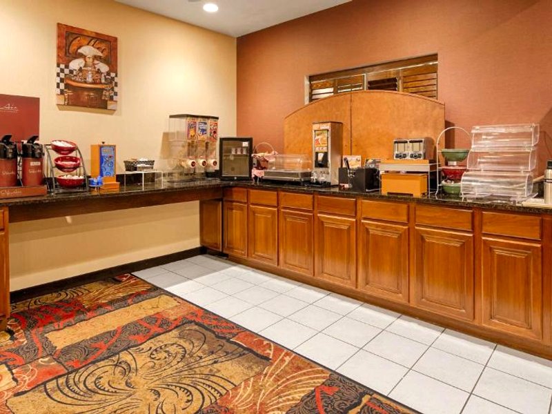 ベストウェスタン プラザ ホテル ソーガタック (Best Western Plaza Hotel Saugatuck)の写真