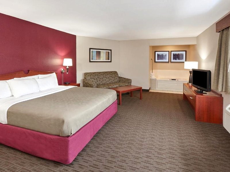 AmericInn by Wyndham Douglas/Saugatuckの写真