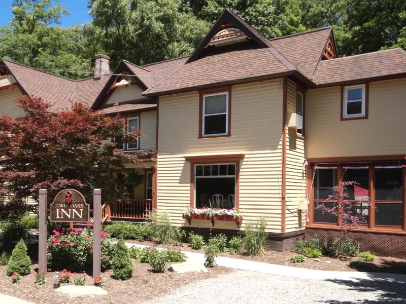 Twin Oaks Innの写真