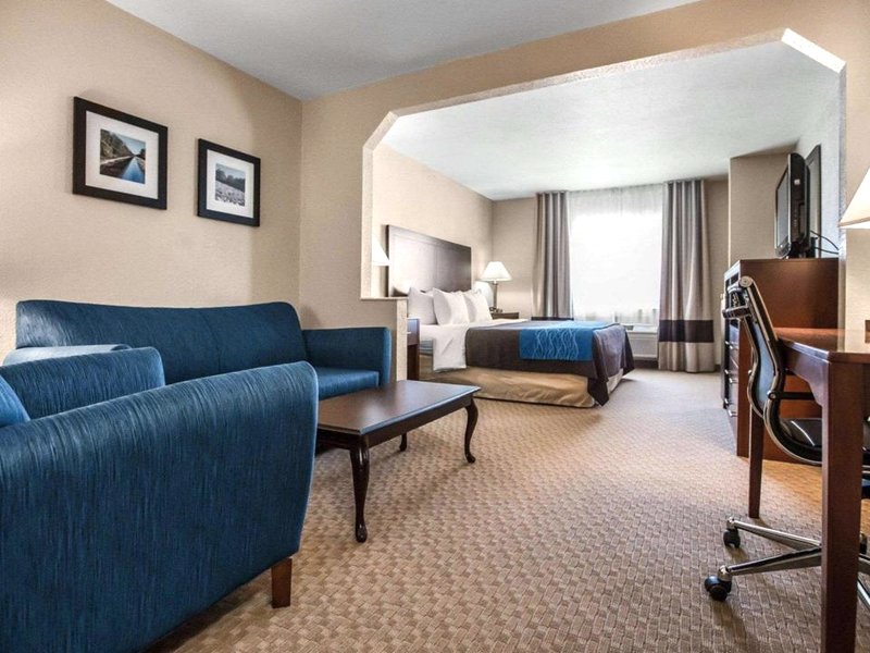 Quality Inn & Suites Dixon near I-88の写真