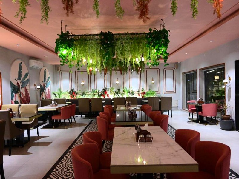 ジ アンバサダー ホテル & コンフェレンス センター (The Ambassador - Hotel & Conference Center)の写真