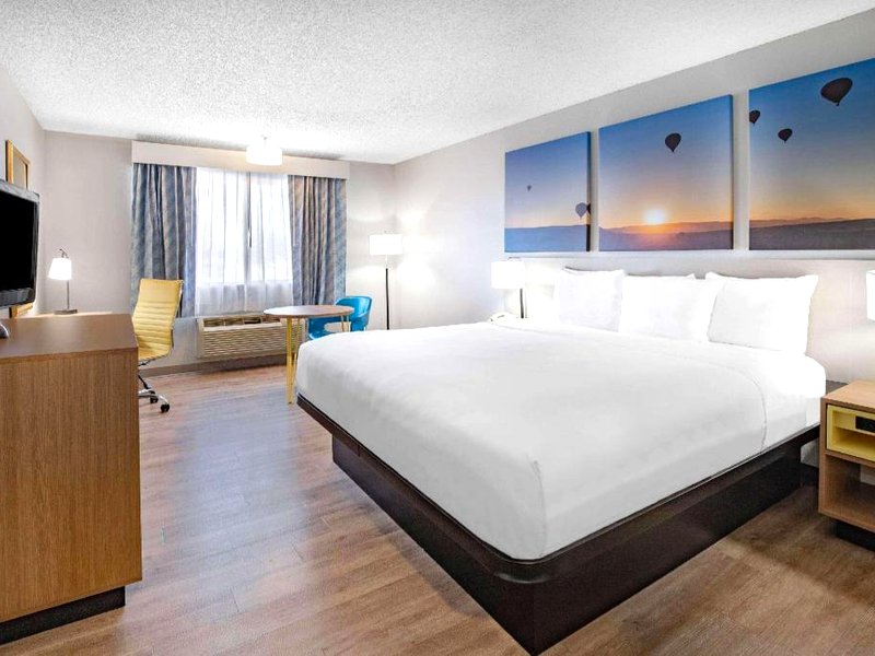 デイズ イン バイ ウィンダム ベルナリオ (Days Inn by Wyndham Bernalillo)の写真