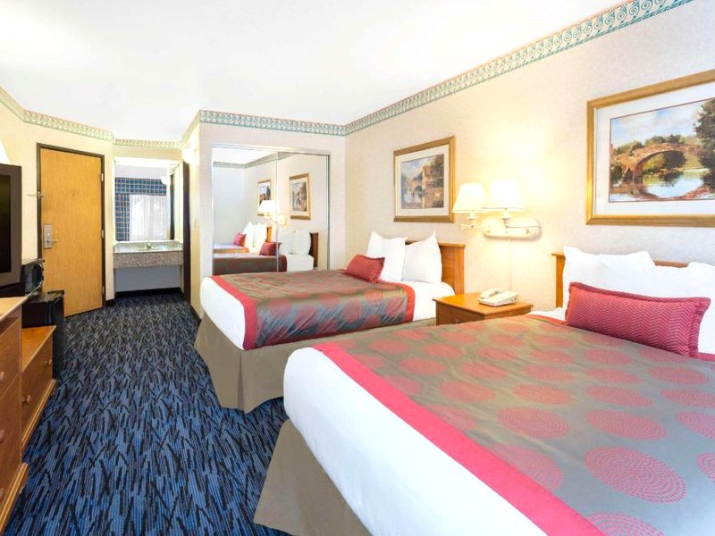 ラマダ バイ ウィンダム ケント シアトル エリア (Ramada by Wyndham Kent Seattle Area)の写真