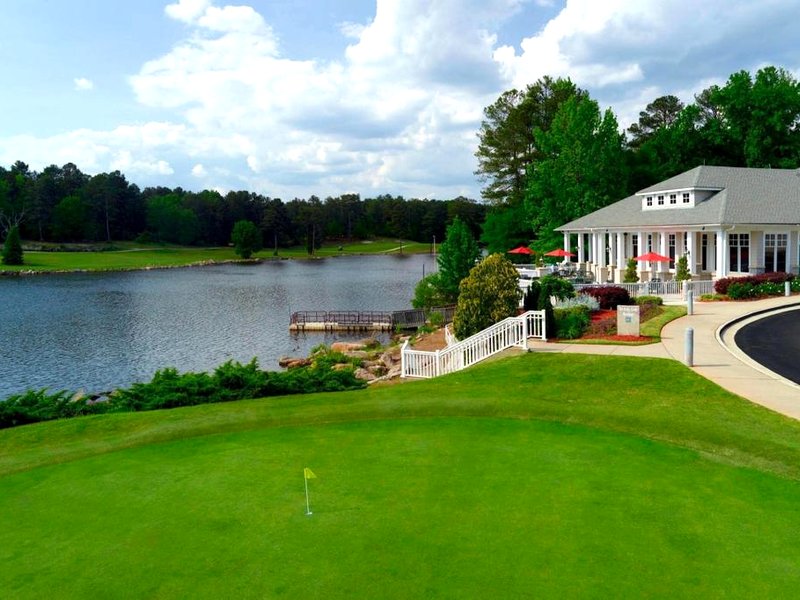 アトランタ エバーグリーン レイクサイド リゾート (Atlanta Evergreen Lakeside Resort)の写真