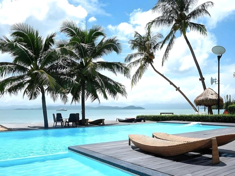 ザ ブルー スカイ リゾート @ コ パヤム (The Blue Sky Resort@ Koh Payam)の写真