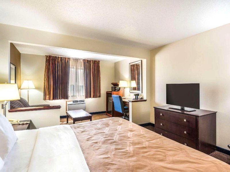Quality Inn & Suites Eldridge Davenport Northの写真