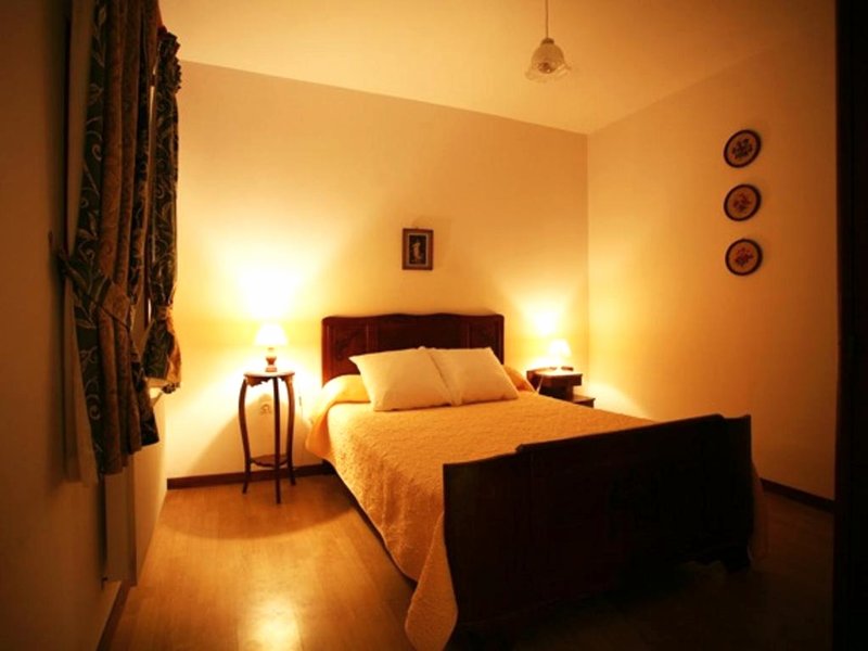Charmant gite au chateau renove, parc prive, 2 chambres, proche Nevers et circuit Magny Court - FR-1の写真
