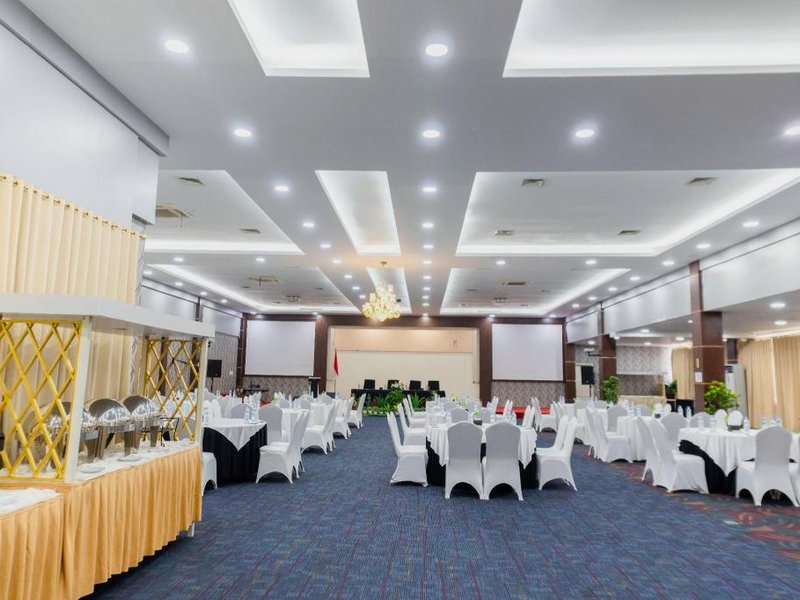 ムアラ ホテル アンド モール テルナテ (Muara Hotel and Mall Ternate)の写真