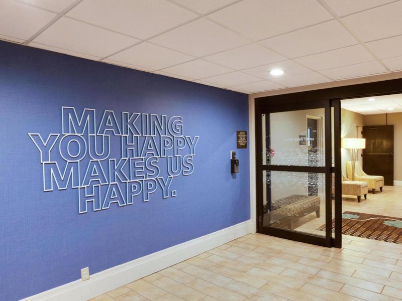 ハンプトン イン サマセット (Hampton Inn Somerset)の写真