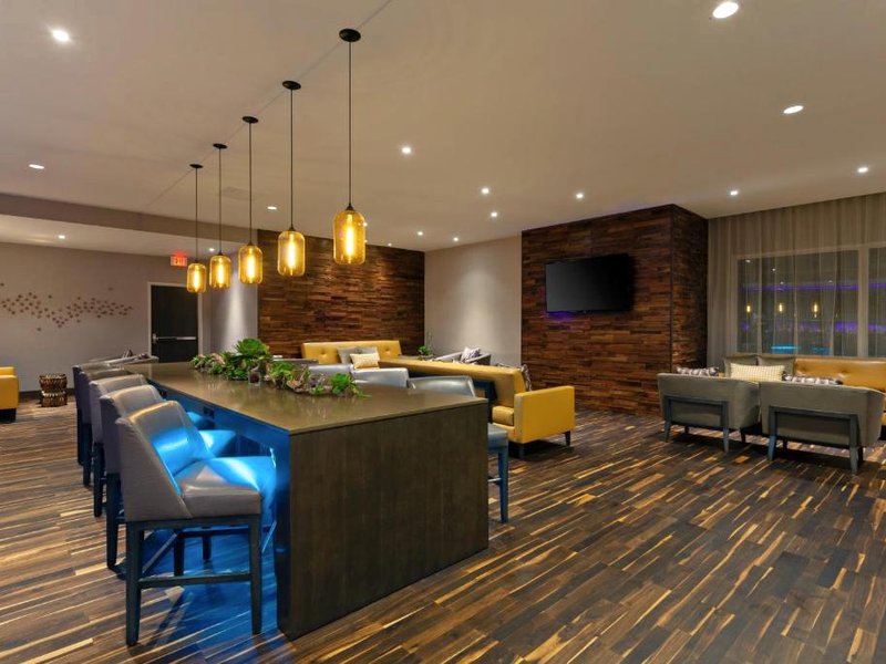 クラウンプラザ シリコンバレー ノース ユニオンシティ バイ IHG (Crowne Plaza Silicon Valley North - Union City By IHG)の写真