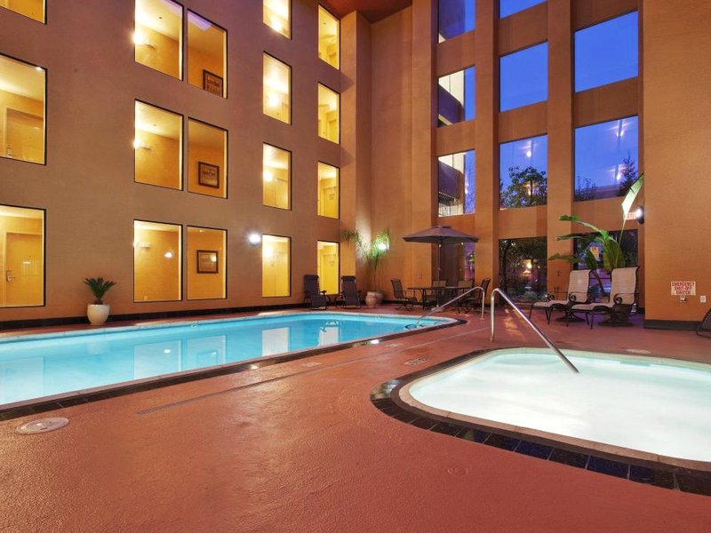 Holiday Inn Express Hotel Union City By IHGの写真