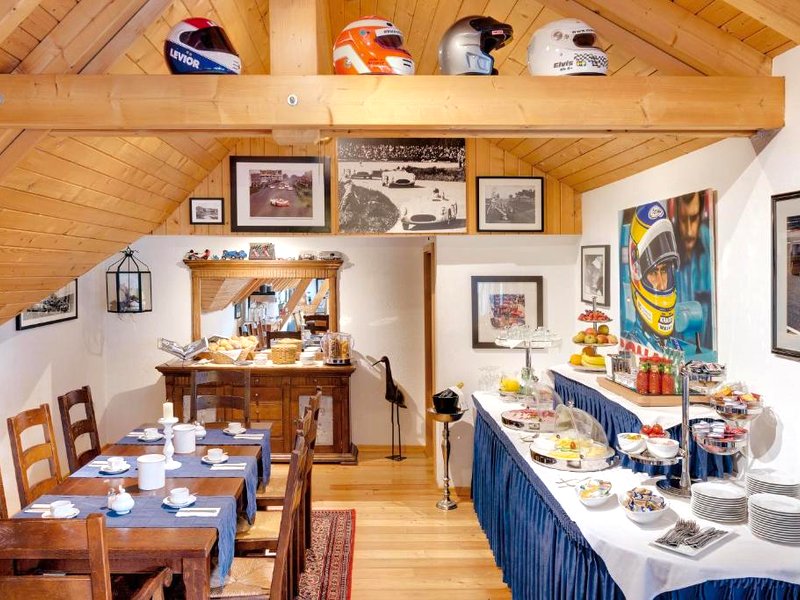 モータースポーツ ホテル (Motorsport Hotel)の写真