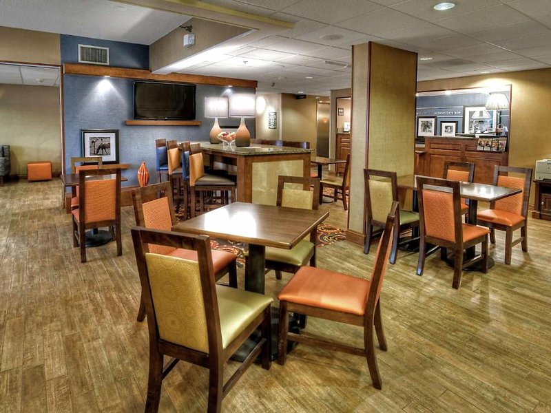 Hampton Inn Jonesville/Elkinの写真
