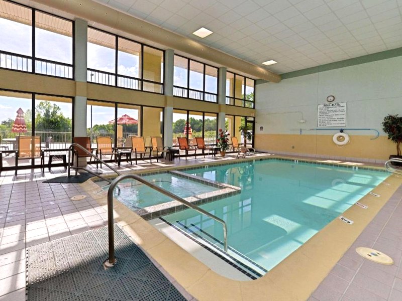 クオリティ イン ジョーンズビル インターステート 77 (Quality Inn Jonesville I-77)の写真