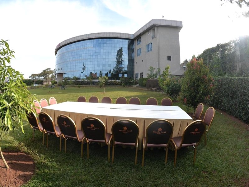 Maple Leaf Hotel Masakaの写真