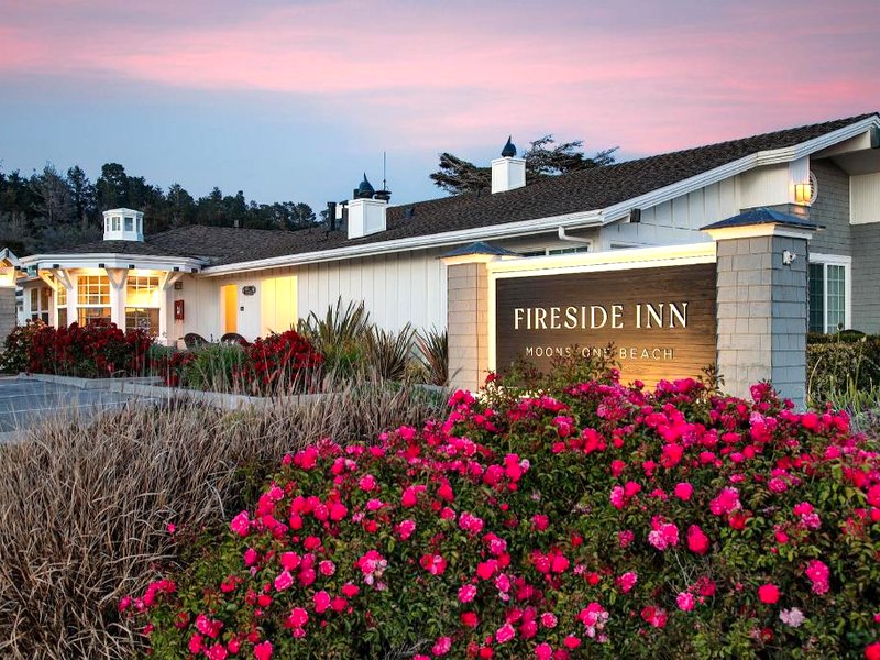 Fireside Inn on Moonstone Beachの写真