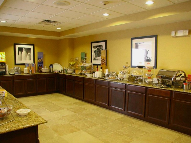 Hampton Inn Dade City - Zephyrhillsの写真