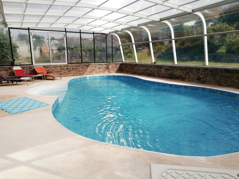 maison piscine privée proche de Rodez (maison piscine privee proche de Rodez)の写真