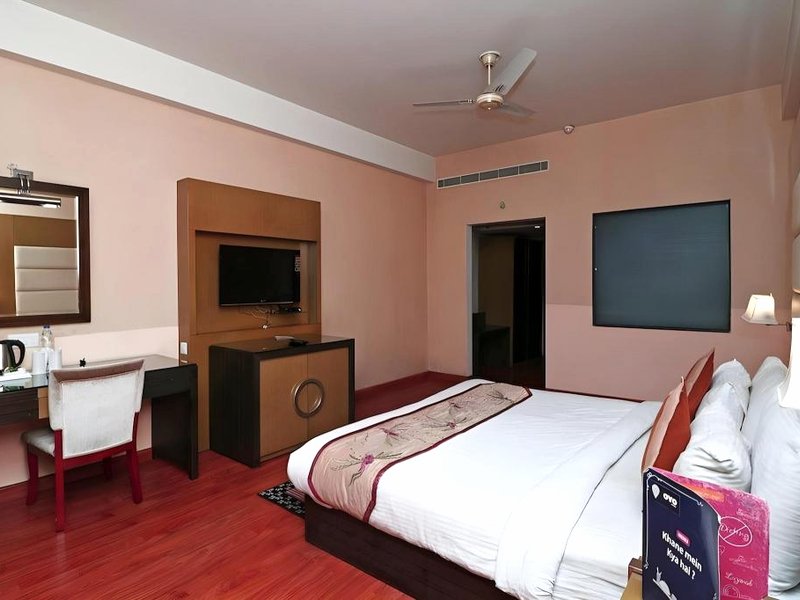 hotel gautami heightsの写真