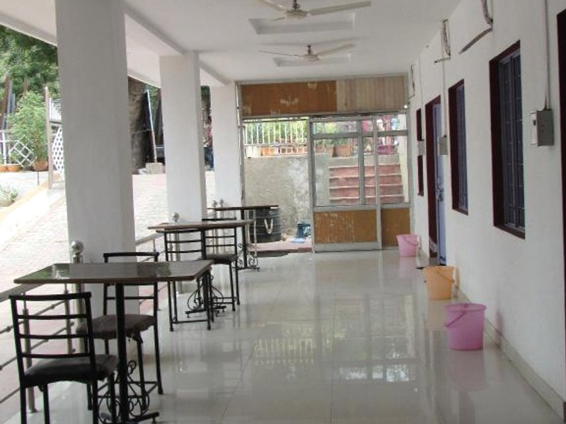 ホテル ヴリンダーヴァン (Hotel Vrindavan)の写真
