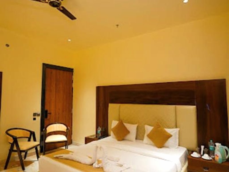 KNG GRAND HOTEL AND RESORT Fethapur Sikriの写真