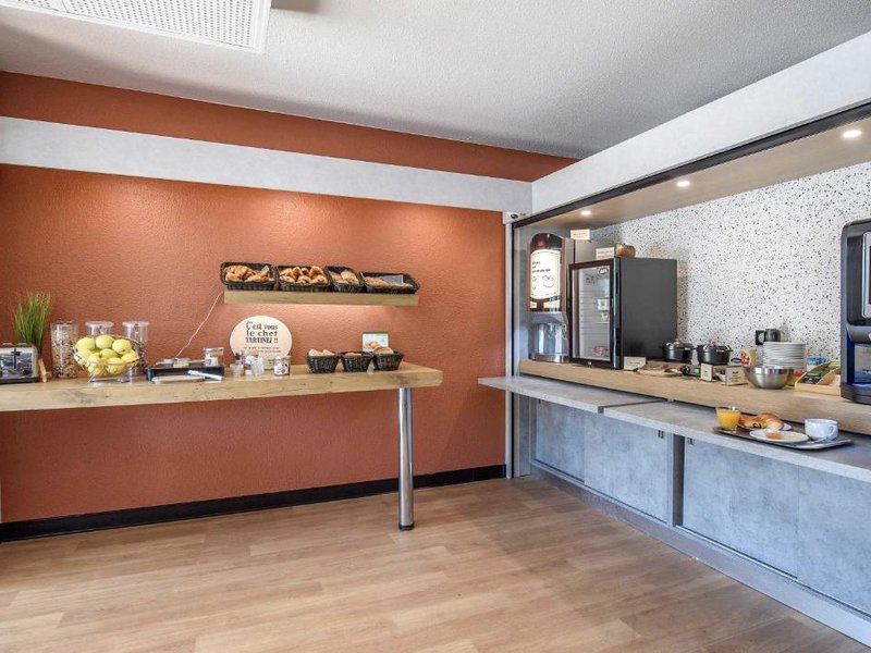 B&B HOTEL Nimes Caissarguesの写真