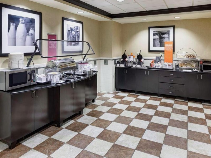 Hampton Inn & Suites Gainesville-Downtownの写真