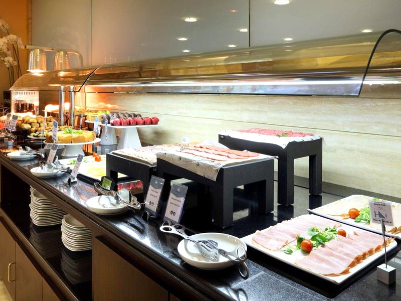 ユーロスターズ プラザ アクエドゥクト ホテル (Eurostars Plaza Acueducto Hotel)の写真